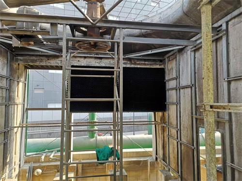 <a href=http://m.wholetang.com/peijian/fan/ target=_blank class=infotextkey>冷卻塔風機</a>